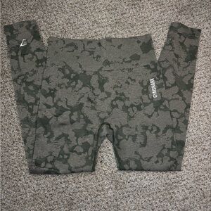 Gymshark Leggings - Dark Green Camo